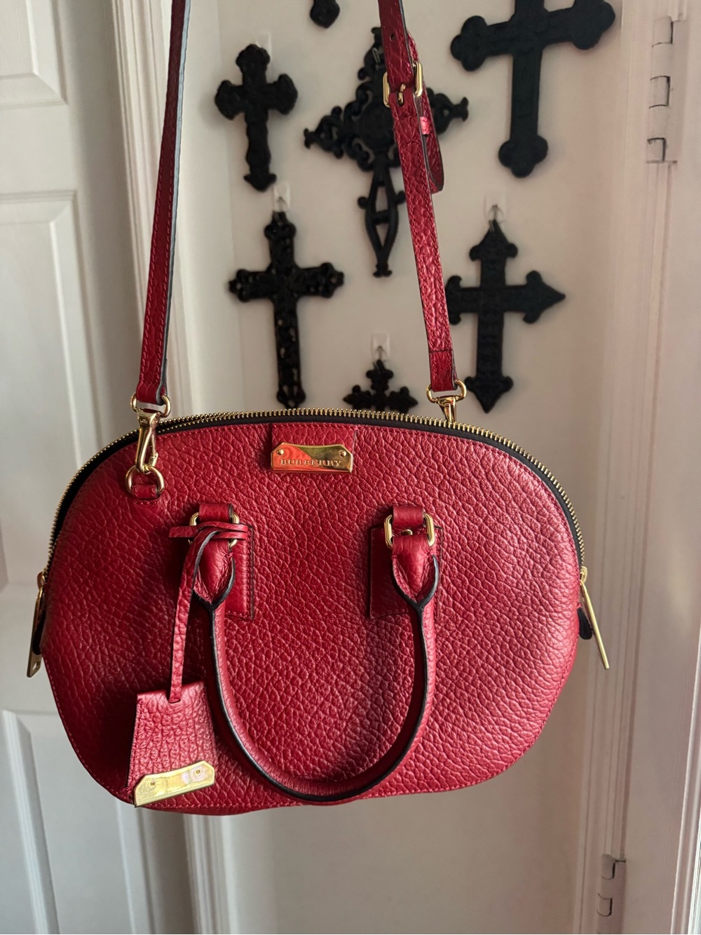Burberry Red Textured Leather Dome Satchel with Gold Hardware - Picture 5 of 7